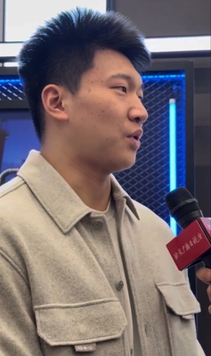 雷蒙：一般打王者都打射手位 曾凡博那安琪拉火球就没打中过人
