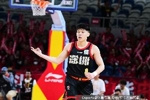 媒体人：容子峰是今天深圳获胜功臣之一 末节投射提供极大帮助